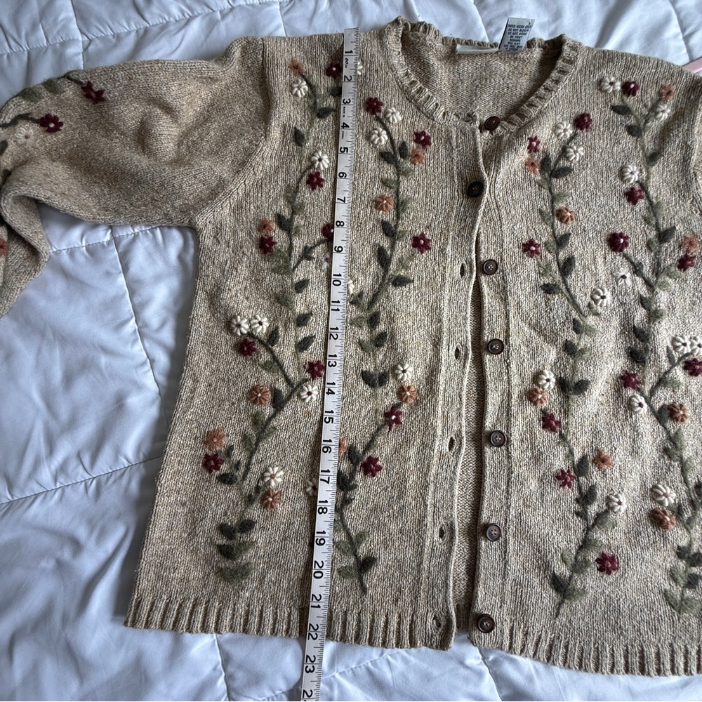 Floral Embroidered Beige Sweater - Picture 9 of 9